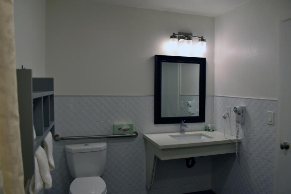 Sand Dollar Inn image 16